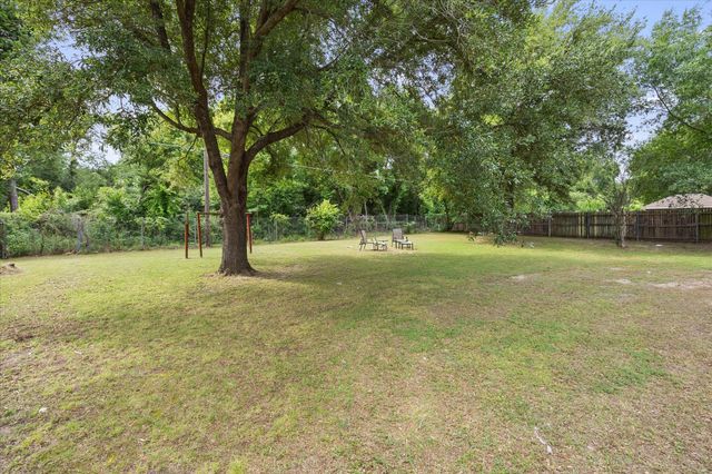228 Kings Creek Drive, Terrell, TX 75161