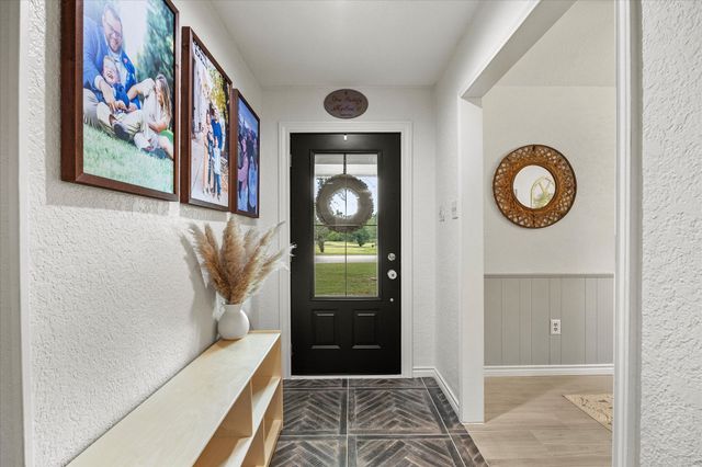 228 Kings Creek Drive, Terrell, TX 75161