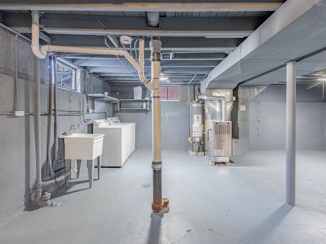 1477 Wentworth Avenue, Calumet City, IL 60409