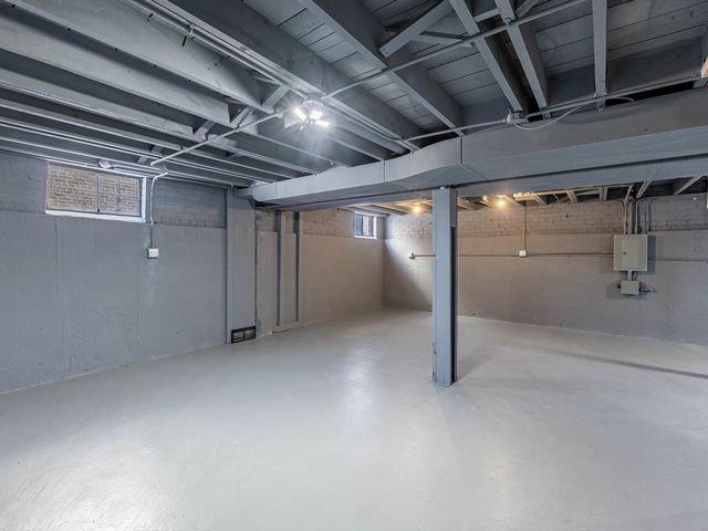 1477 Wentworth Avenue, Calumet City, IL 60409