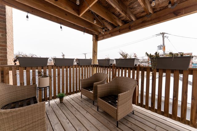 1826 N 40th Avenue G, Stone Park, IL 60165