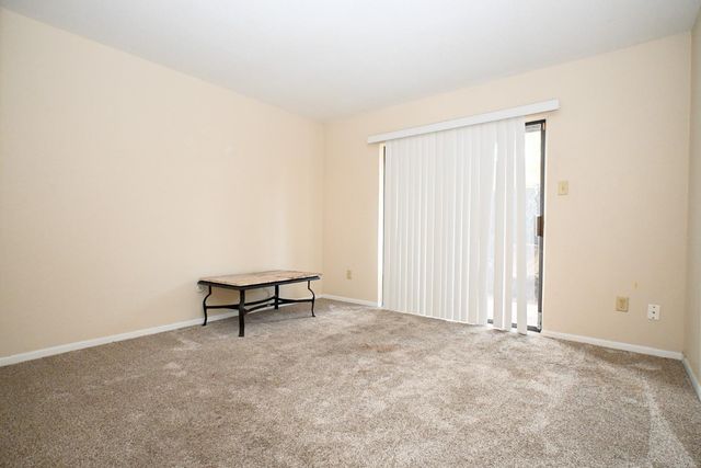 3085 Walnut Bend Lane 12, Houston, TX 77042