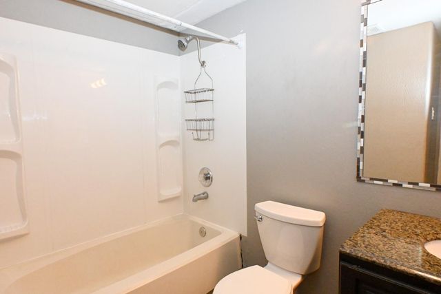 3085 Walnut Bend Lane 12, Houston, TX 77042