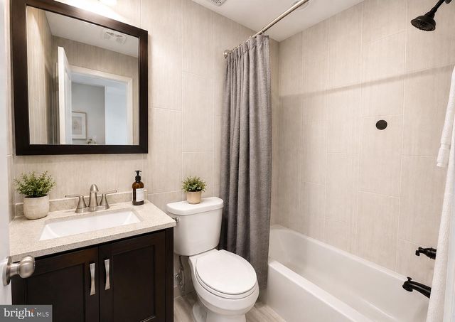 505B CYPRESS POINT CIR, Mount Laurel, NJ 08054