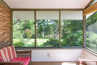 111 W Kindy Forest Drive, Hendersonville, NC 28739