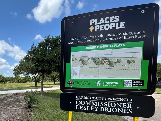 5550 N Braeswood Boulevard 128, Houston, TX 77096