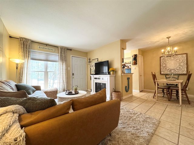 5550 N Braeswood Boulevard 128, Houston, TX 77096