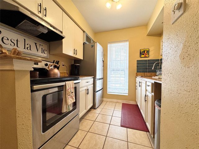 5550 N Braeswood Boulevard 128, Houston, TX 77096