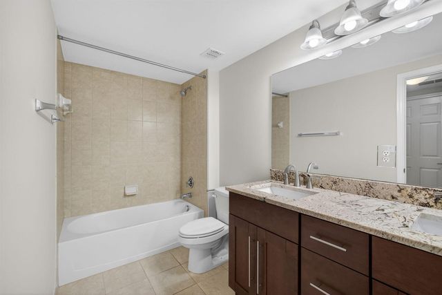 4907 Midtown Lane 1214, Palm Beach Gardens, FL 33418