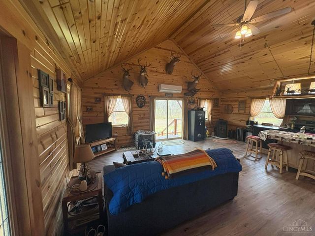 4702 Brush Creek Rd, Manchester, OH 45144