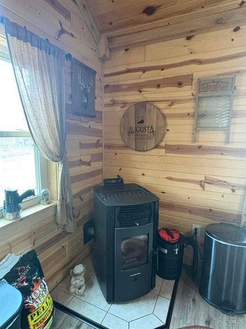 4702 Brush Creek Rd, Manchester, OH 45144