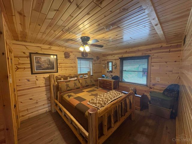 4702 Brush Creek Rd, Manchester, OH 45144