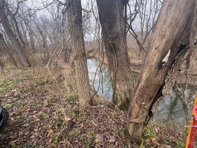 4702 Brush Creek Rd, Manchester, OH 45144