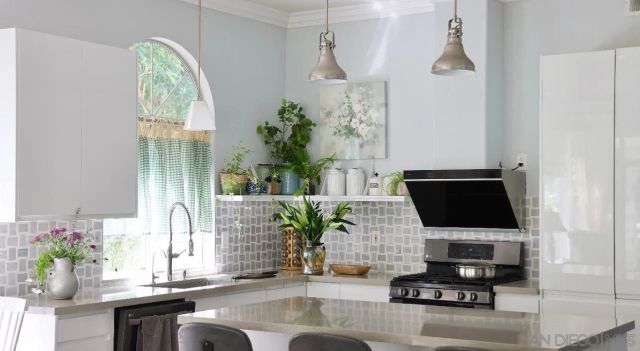 5135 Caminito Exquisito, San Diego, CA 92130