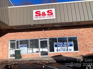 124 Fairway Shopping Center Street, Hudson, NC 28638