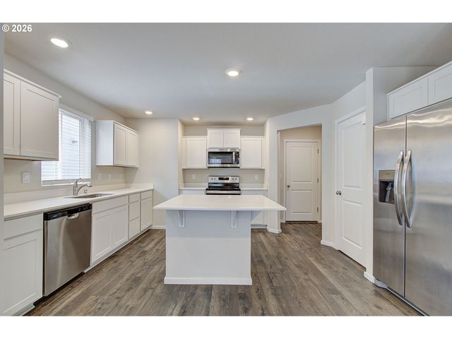 17402 Nw 10TH Pl, Ridgefield, WA 98642