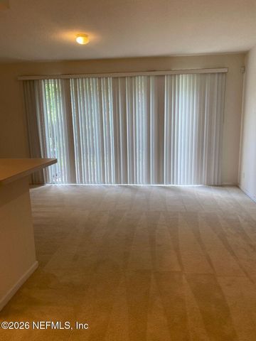 5649 PARKSTONE CROSSING Drive, Jacksonville, FL 32258