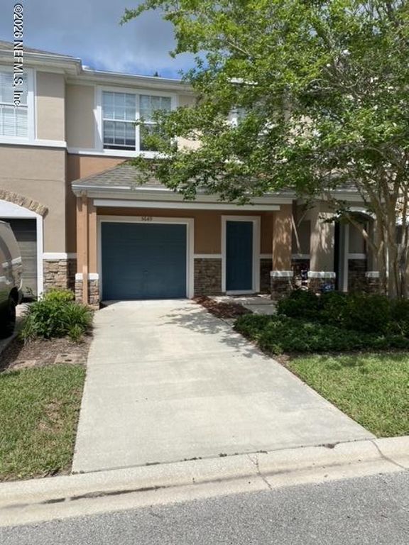 5649 PARKSTONE CROSSING Drive, Jacksonville, FL 32258