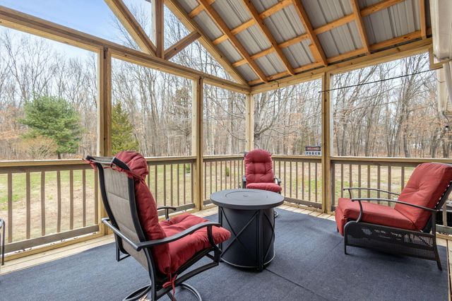 7200 E 150 N, Knox, IN 46534