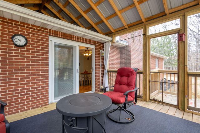 7200 E 150 N, Knox, IN 46534