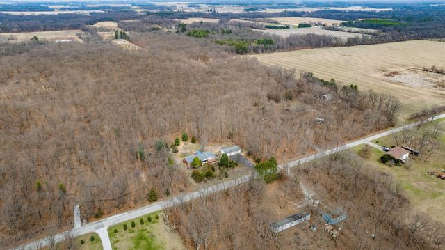 7200 E 150 N, Knox, IN 46534