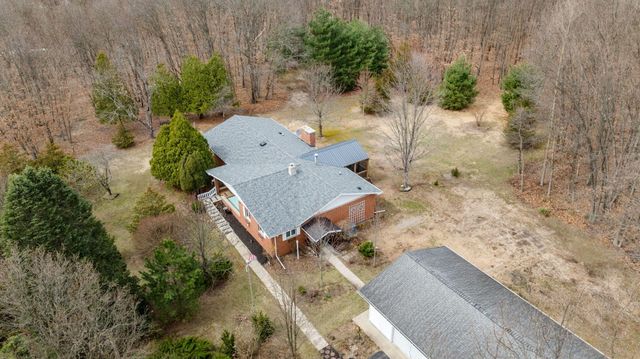 7200 E 150 N, Knox, IN 46534