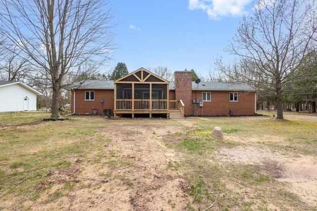 7200 E 150 N, Knox, IN 46534