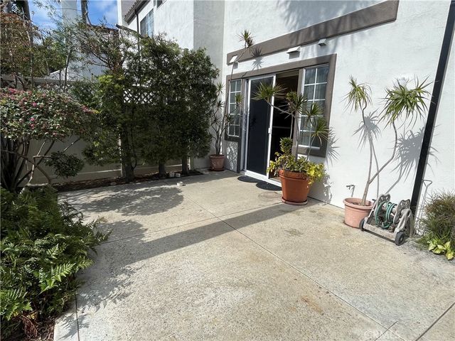 2684 Pala Mesa Court, Costa Mesa, CA 92627