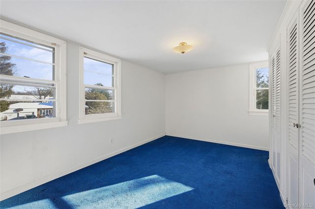 79 Appletree Lane, Roslyn Heights, NY 11577