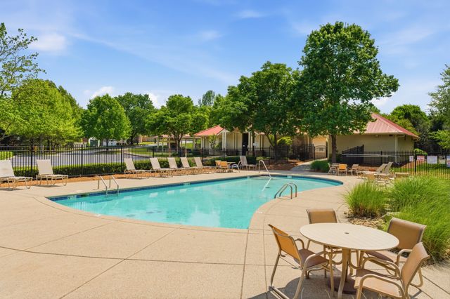 6006 Mill Tree Ct, Nashville, TN 37221