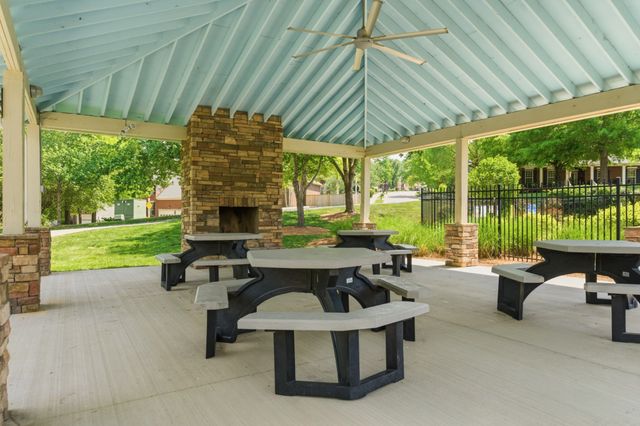 6006 Mill Tree Ct, Nashville, TN 37221