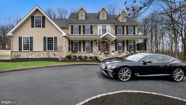 94 AUTUMN WOODS LN, Glen Mills, PA 19342