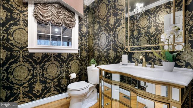 94 AUTUMN WOODS LN, Glen Mills, PA 19342