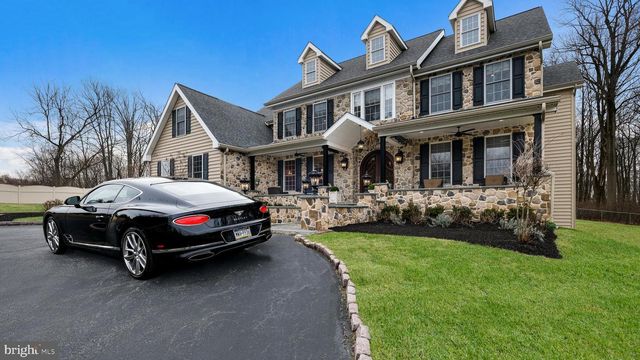 94 AUTUMN WOODS LN, Glen Mills, PA 19342