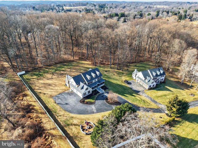 94 AUTUMN WOODS LN, Glen Mills, PA 19342