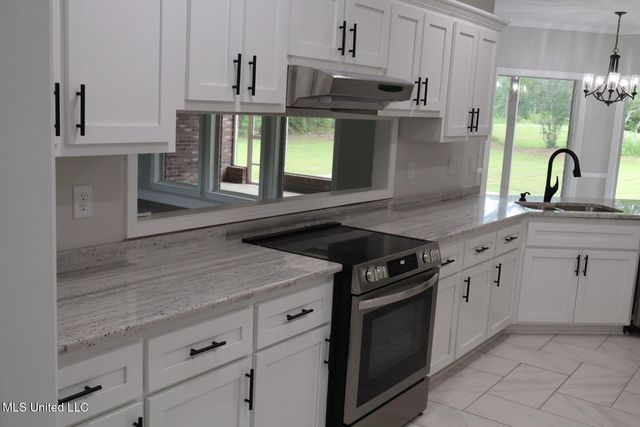 8316 Martin Bluff Road, Gautier, MS 39553