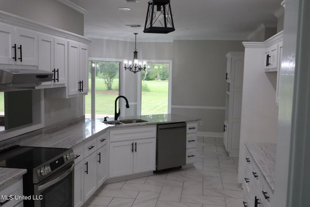 8316 Martin Bluff Road, Gautier, MS 39553