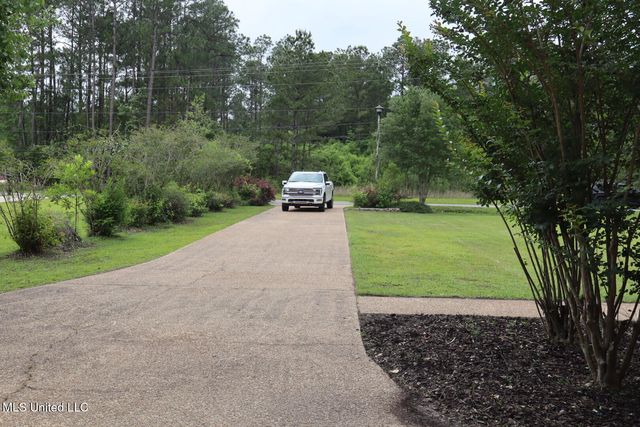 8316 Martin Bluff Road, Gautier, MS 39553