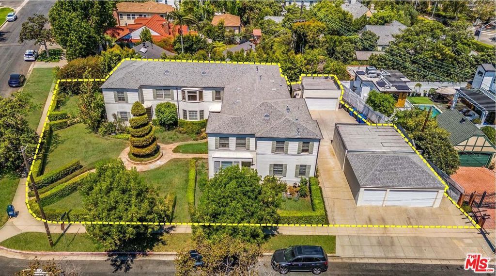 326 S Gretna Green Way, Los Angeles, CA 90049 — photo 4