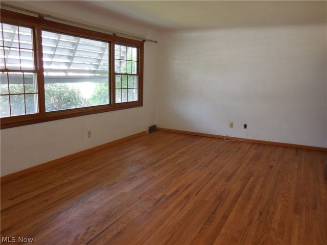 1554 Empire Road, Wickliffe, OH 44092