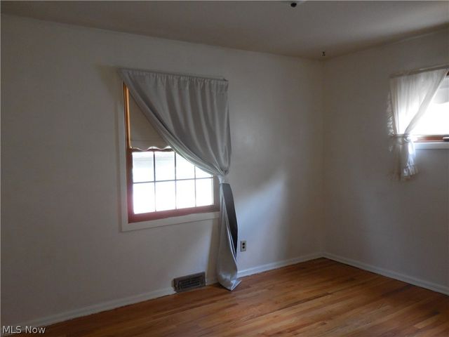 1554 Empire Road, Wickliffe, OH 44092