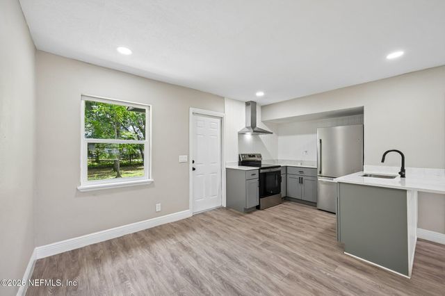 10554 DOBELL Road, Jacksonville, FL 32246