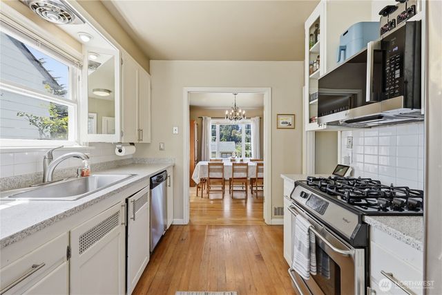 332 Bryan Avenue, Bremerton, WA 98312
