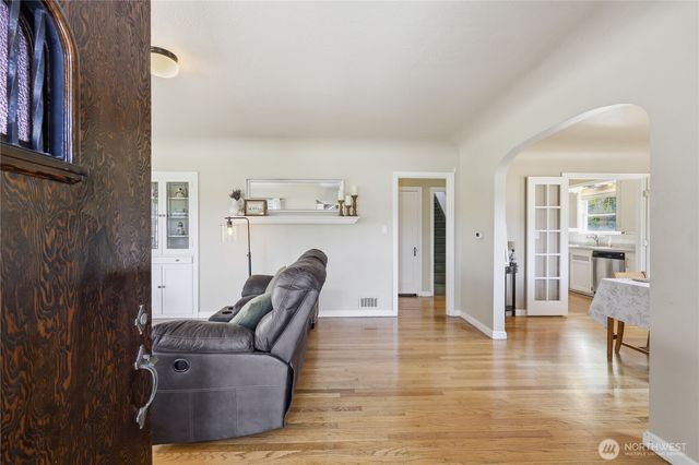 332 Bryan Avenue, Bremerton, WA 98312