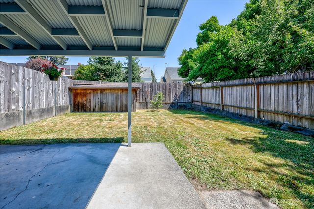 332 Bryan Avenue, Bremerton, WA 98312