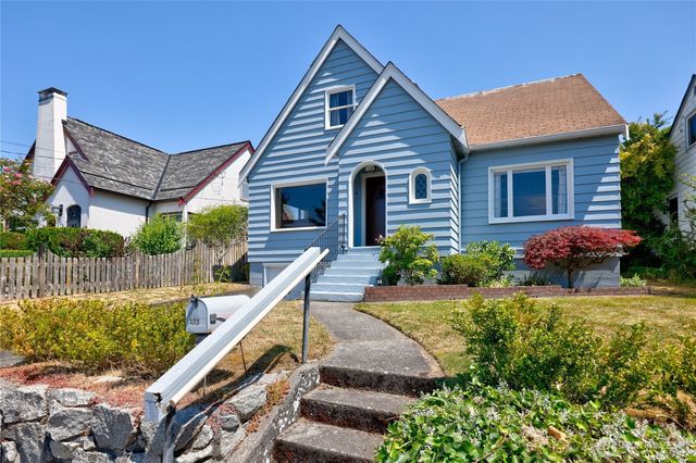 332 Bryan Avenue, Bremerton, WA 98312
