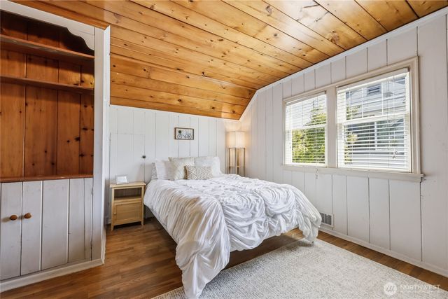332 Bryan Avenue, Bremerton, WA 98312