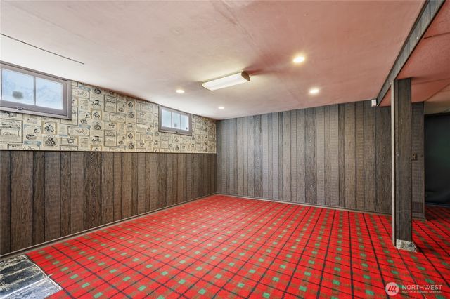 332 Bryan Avenue, Bremerton, WA 98312