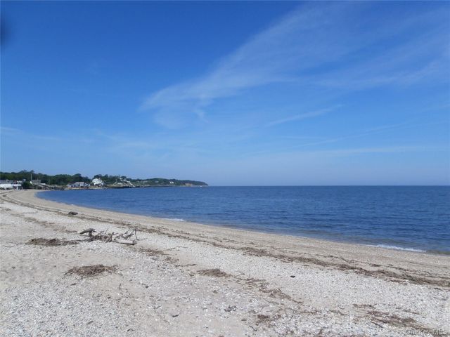 52325 County Road 48 31, Southold, NY 11971