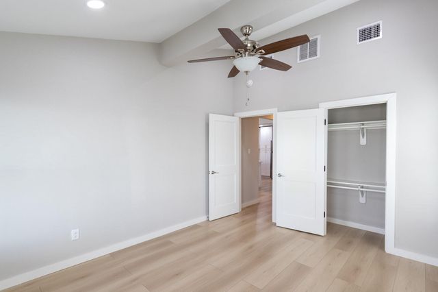 2830 Bay Oaks Harbor Drive, Baytown, TX 77523